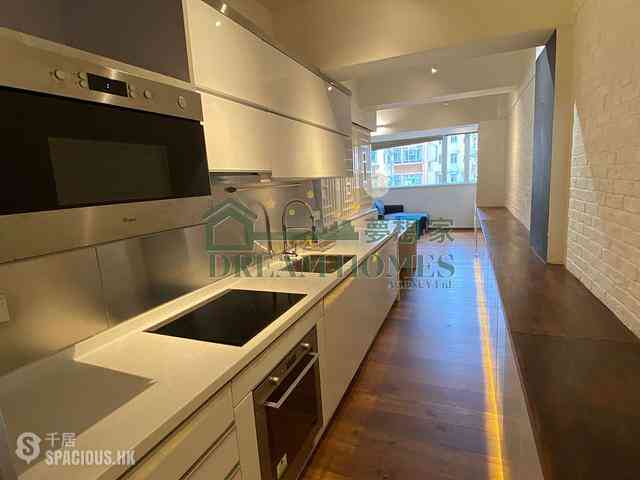 Sai Ying Pun - Luen Tak Building 04