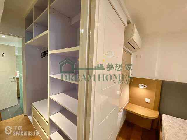 Sai Ying Pun - Luen Tak Building 08