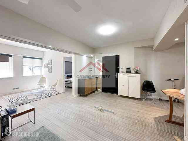 Mid Levels Central - Carlos Court 04