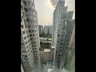 Mong Kok - Shun On Building 09