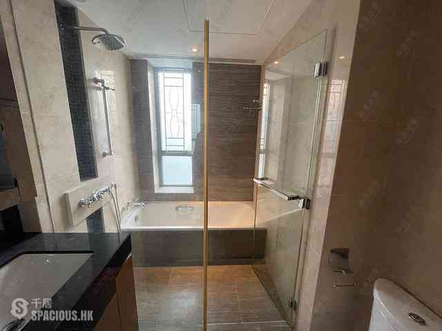 Sai Ying Pun - The Summa Block 1 12