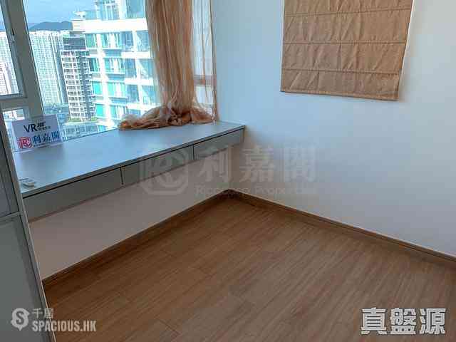 Tai Kok Tsui - Florient Rise 06