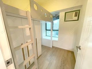 Wan Chai - Royal Court 13