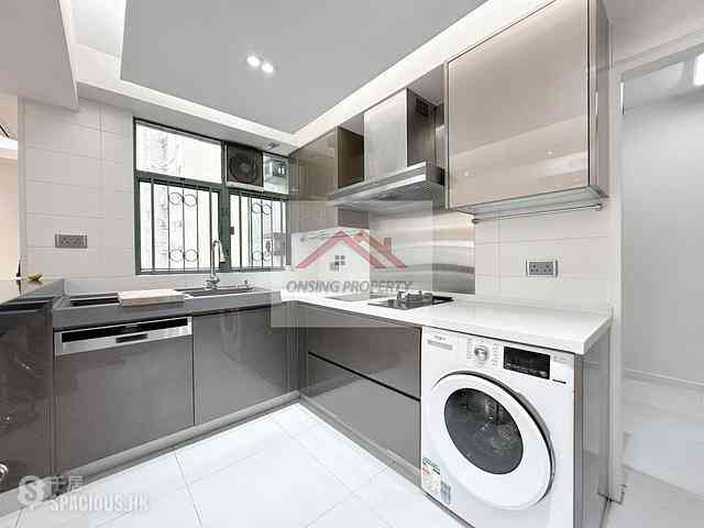 Mid Levels Central - Robinson Place 04