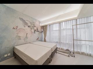 Wan Chai - Convention Plaza Apartments 12