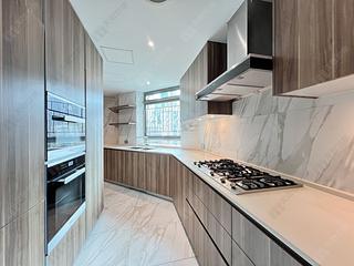 Mid Levels Central - Regence Royale 03