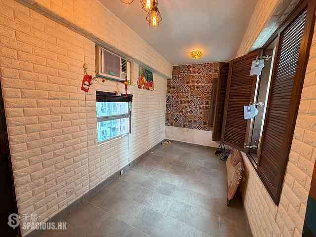 Sai Ying Pun - Jade Court 01