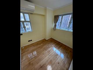 North Point - Chaton House 02