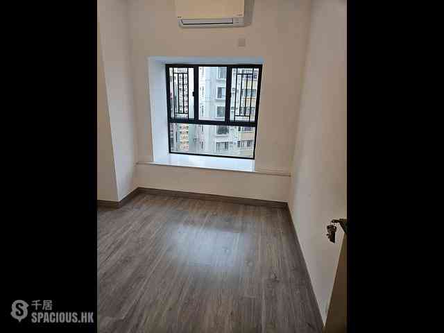 Mid Levels Central - Blessings Garden Phase 2 11
