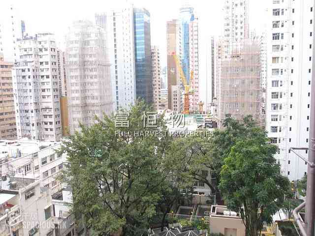 Soho - King Ho Building 09