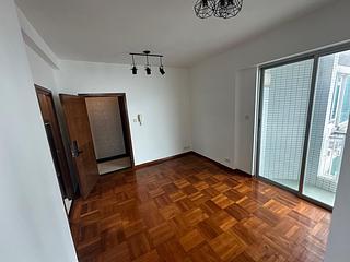 Quarry Bay - Royal Terrace 02