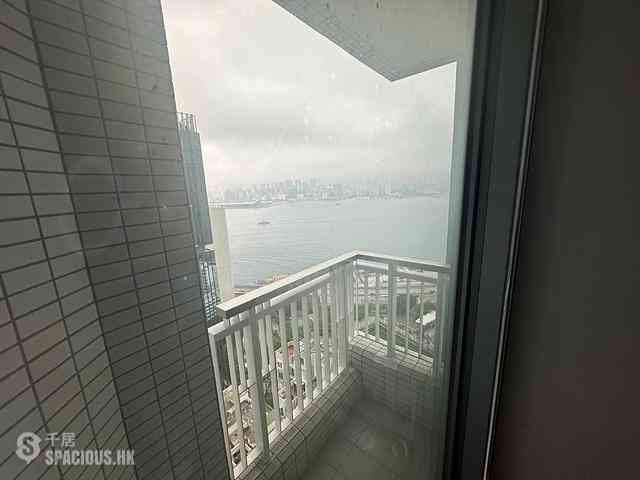 Quarry Bay - Royal Terrace 03