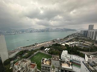 Quarry Bay - Royal Terrace 08
