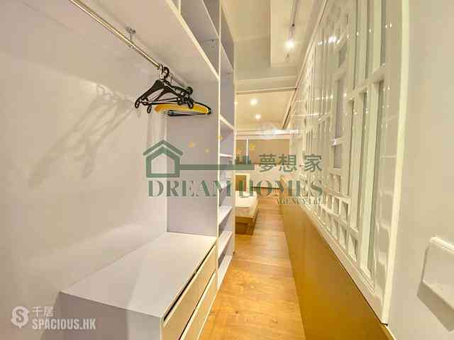 Sai Ying Pun - Luen Tak Building 05