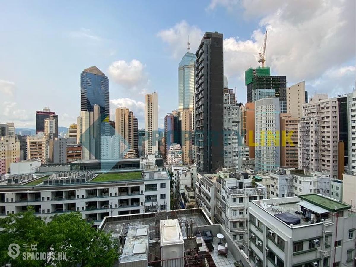 Soho - King Ho Building 01