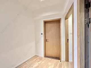 Mid Levels Central - St. Joan Court 04