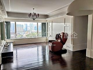 West Kowloon - Sorrento 04