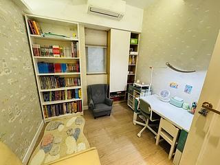 Pok Fu Lam - Aqua 33 09