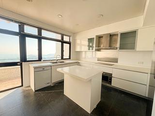 The Peak - Ondina Heights 13
