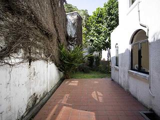 Chung Hom Kok - Casa Del Sol 04