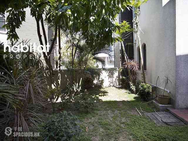 Chung Hom Kok - Casa Del Sol 06
