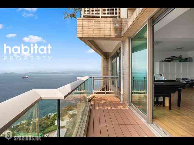 Pok Fu Lam - Villas Sorrento 03