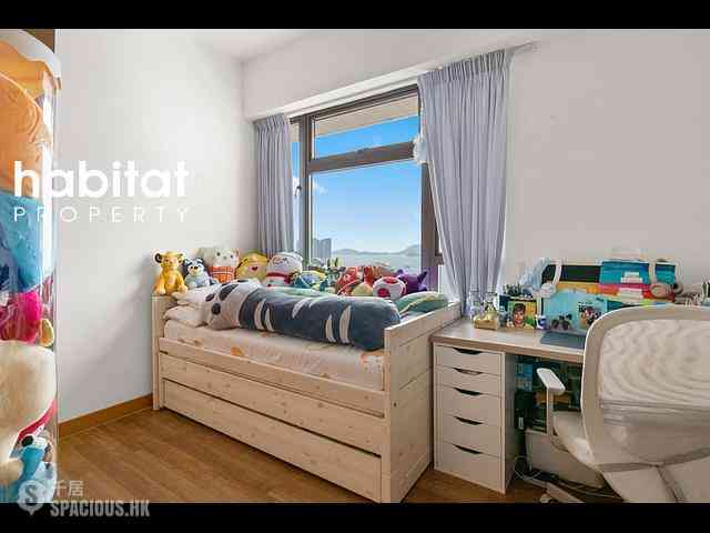 Pok Fu Lam - Villas Sorrento 12