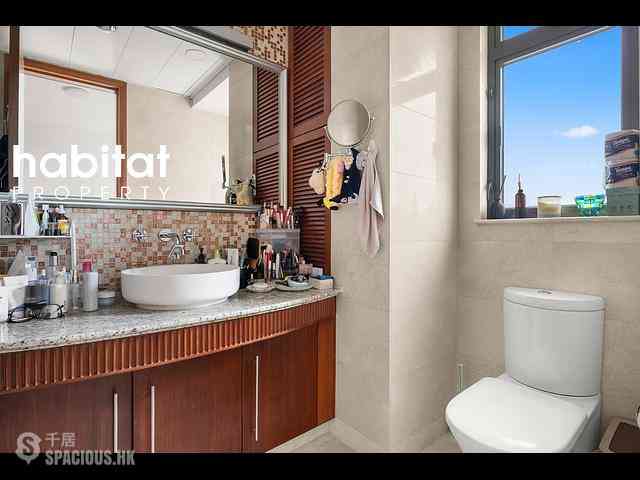Pok Fu Lam - Villas Sorrento 13