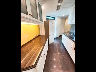 Mid Levels Central - Regence Royale Tower 2 04