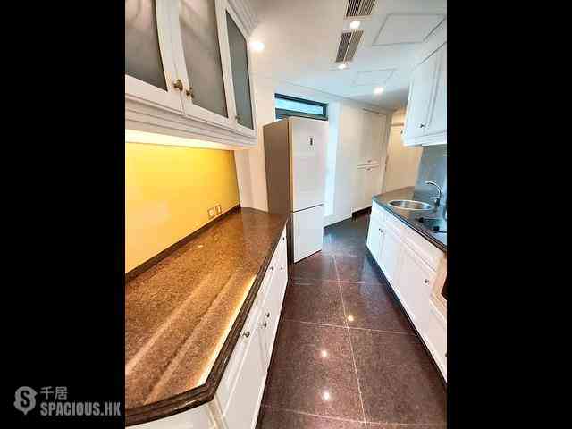 Mid Levels Central - Regence Royale Tower 2 04