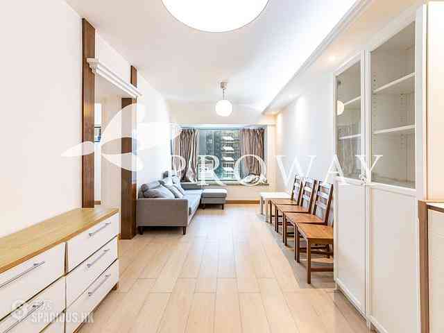 Sheung Wan - Queen's Terrace 01