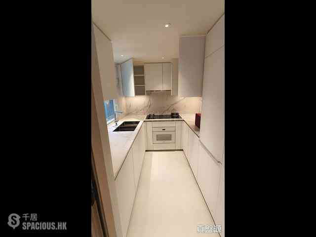 Wan Chai - 33 Kennedy Road 03