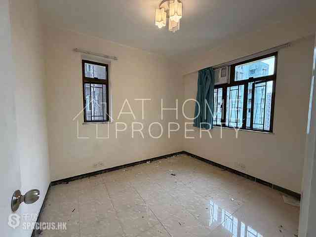 Mid Levels Central - On Fung Building 04