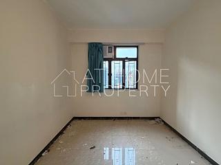 Mid Levels Central - On Fung Building 05