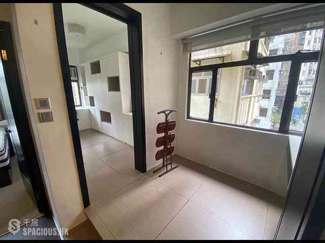 Sai Ying Pun - Tong Nam Mansion 05