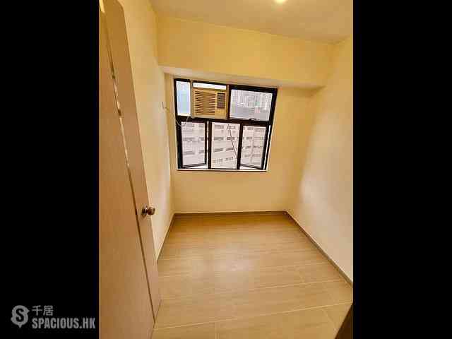Sai Ying Pun - Rich Court 05