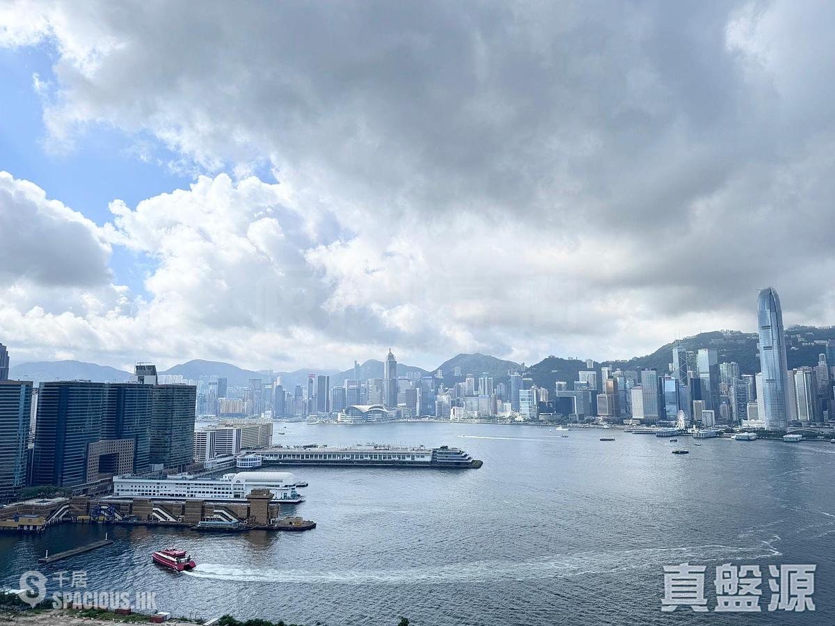 West Kowloon - The Harbourside Block 1 01