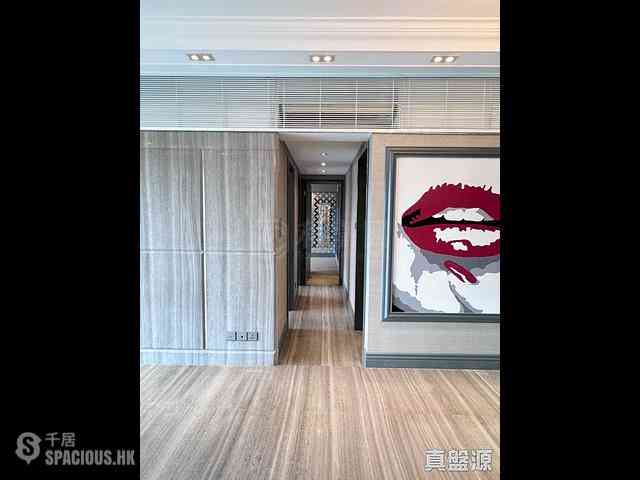West Kowloon - The Harbourside Block 1 06