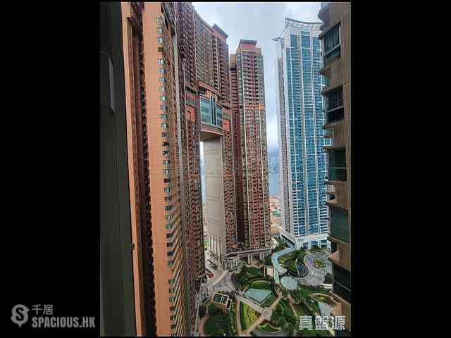 West Kowloon - The Waterfront Phase 1 Block 2 04