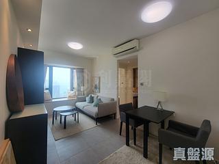 West Kowloon - The Arch Sun Tower (Block 1A) 02