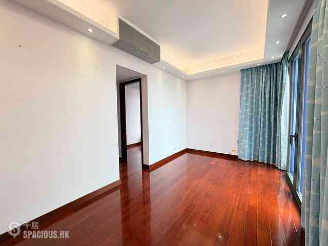 Tai Hang - The Warren 01