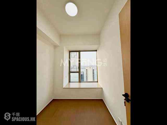 Sai Ying Pun - Island Crest 07
