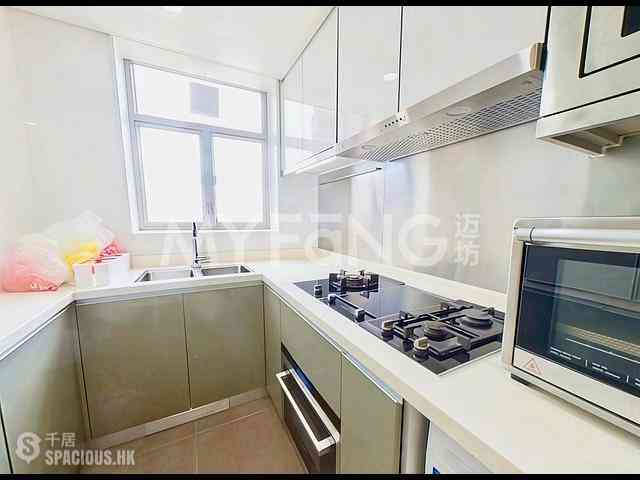 Sai Ying Pun - Island Crest 08