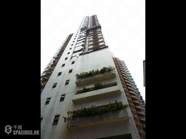 Tai Hang - Royal Court 01