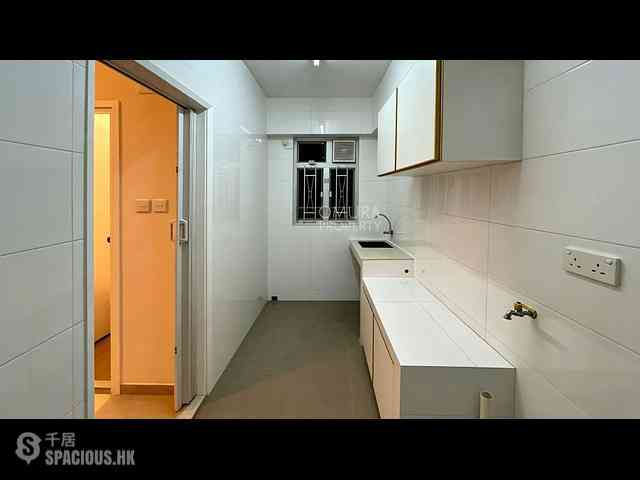 Wan Chai - Kwong Wing House 06