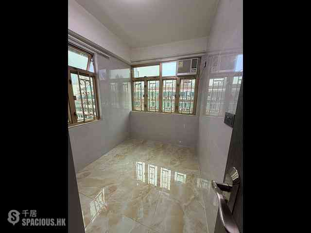 Mong Kok - Mascot House 02