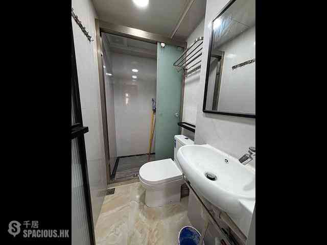 Mong Kok - Mascot House 04