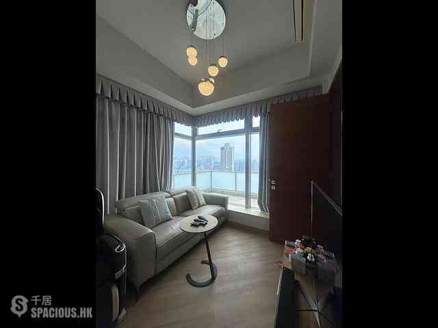 To Kwa Wan - City Hub 12