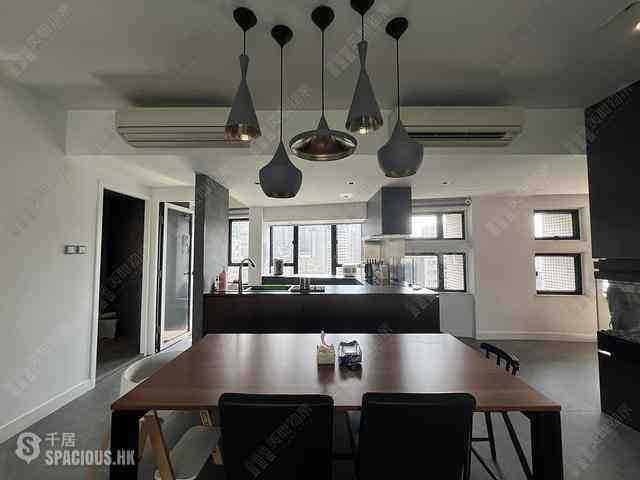 Mid Levels Central - Birchwood Place 04