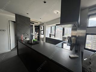 Mid Levels Central - Birchwood Place 05